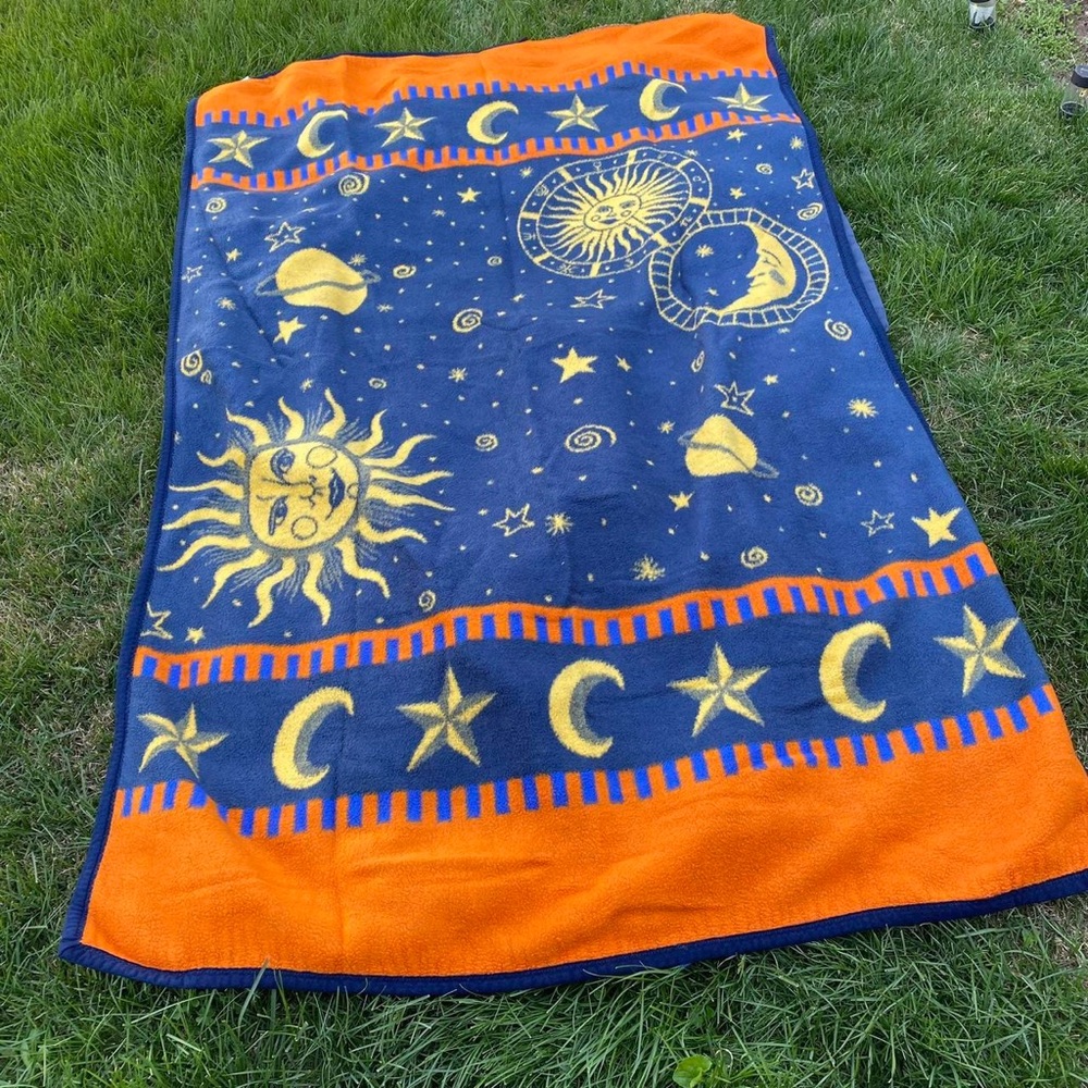 Vtg 90s Y2K Celestial fleece Throw Blanket Sun Moon stars Whimsigoth planets
